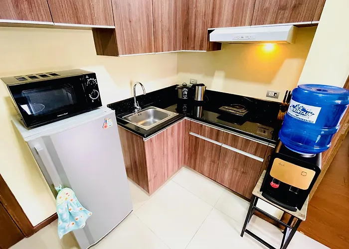 Azalea 1br - Pool, Gym, Wifi, Netflix, Ac, Kitchen, Ayala Mall 아파트