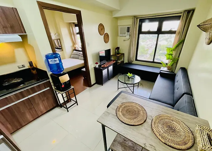 Azalea 1br - Pool, Gym, Wifi, Netflix, Ac, Kitchen, Ayala Mall